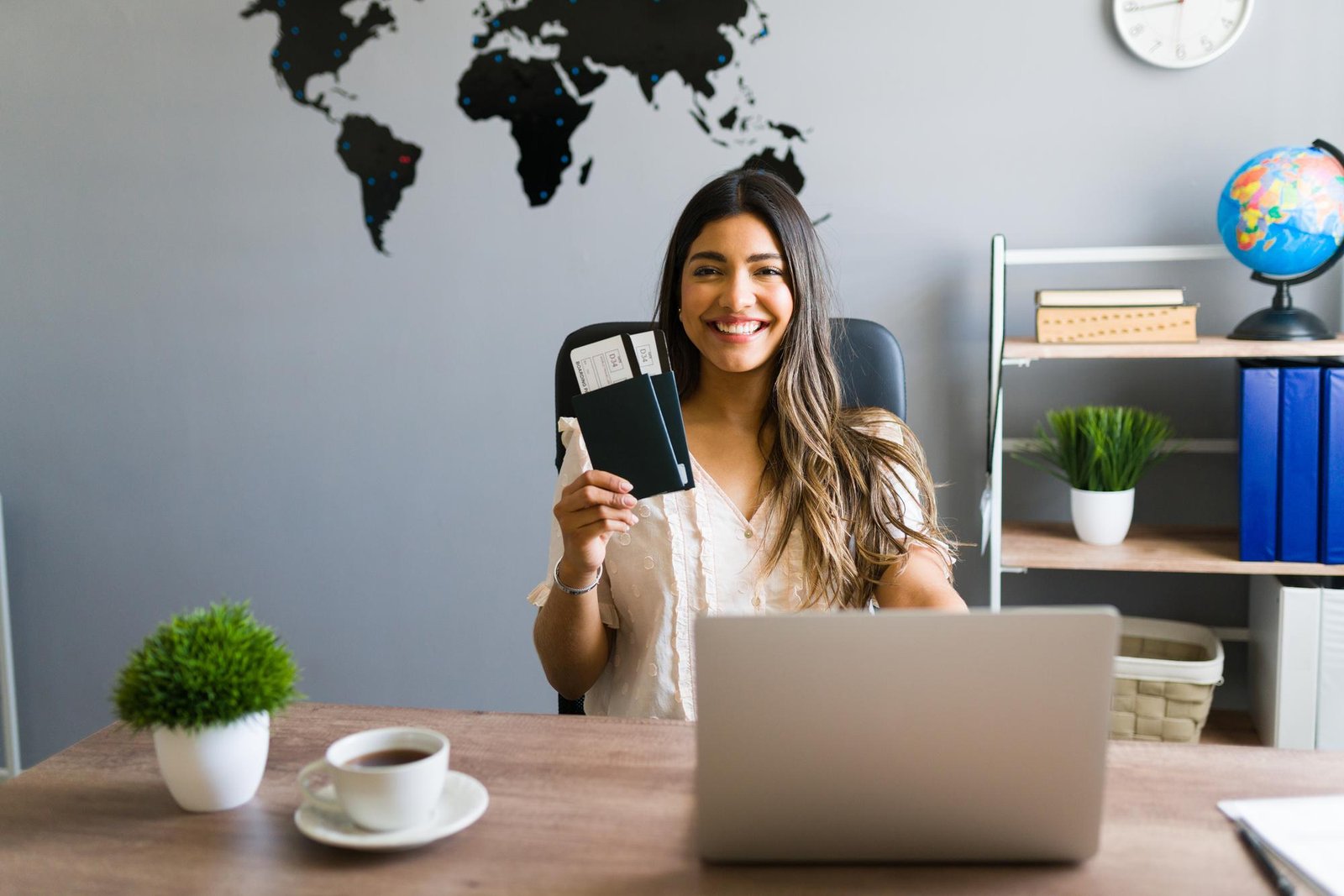 Layover in the USA? Your Ultimate Guide to a Stress-Free C‑1 Transit Visa!
